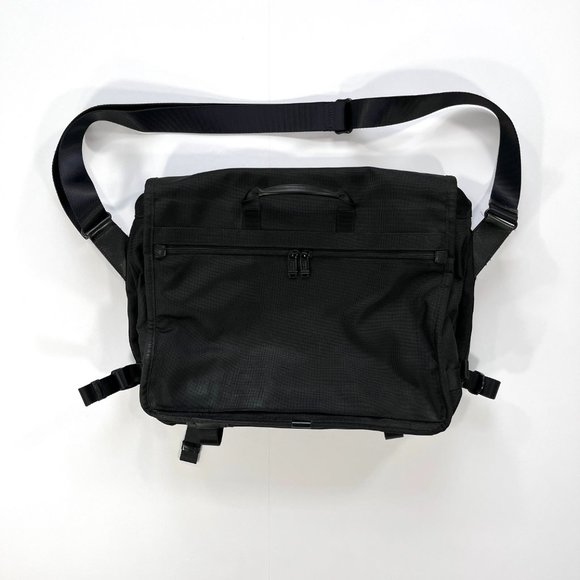 TUMI Alpha Expandable Travel Messenger Bag Black Crossbody Laptop Briefcase - Picture 2 of 16